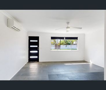 18 Egret Avenue, Burleigh Heads, Qld 4220 - Photo 2