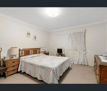 Large unit, Solar, Multipurpose rooms - Photo 3