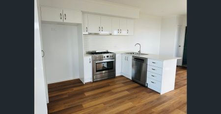 Brand new! - Photo 4