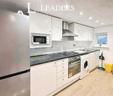 2 bedroom apartment to rent West Hill Place, Bournemouth, Dorset, BH2 - Photo 3