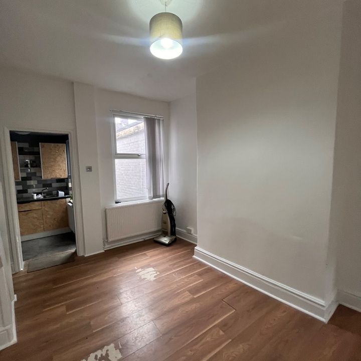 2 Bed Terraced House, Waltham Road, L6 - Photo 1