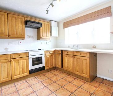 4 bedroom detached bungalow to rent - Photo 6