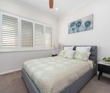 A Rare, Extravagant Spacious Home, Prime Location - Photo 5