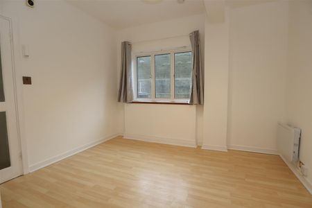 Marine Court, St. Leonards-On-Sea - Photo 4