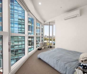 A Window To The City - Photo 4