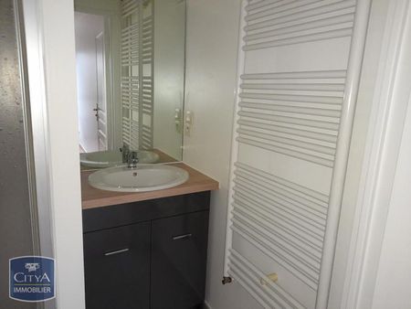 Location Appartement 4 pièces 88m² BOURG EN BRESSE 01000 - Photo 5