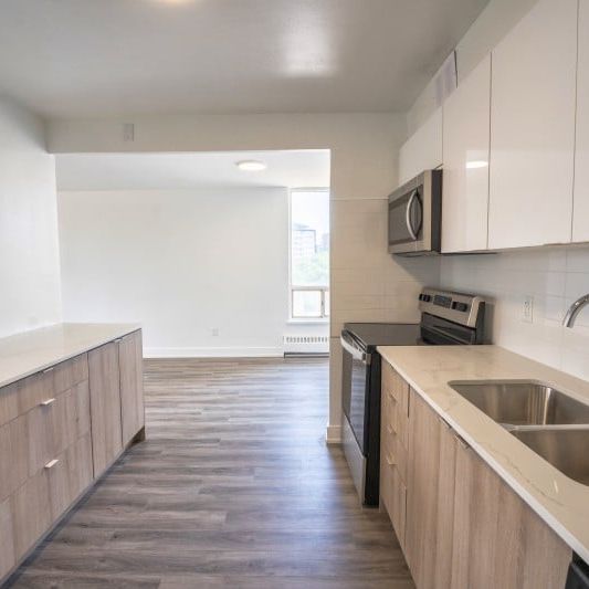 25 St. Dennis - Photo 1