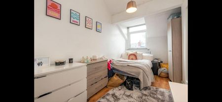 9 bedroom house to rent - Photo 4