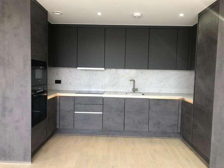 Colts Village Apartments, Barking Road, London, E6 - Photo 3