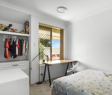 57 Turquoise Loop, Banksia Grove WA 6031 - House For Rent | Domain - Photo 4