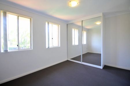STUNNING, GREAT VALUE, APARTMENT FOR LEASE - Photo 5