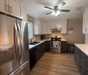 51 Guthrie Dr, Kingston, ON K7K 6K2 - Photo 3