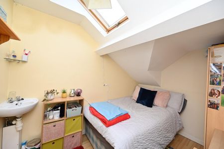 42 St. Ives Gardens, Belfast, BT9 5DN - Photo 4