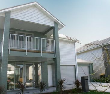 Spacious, Comfortable Family Home in Addison - Photo 1