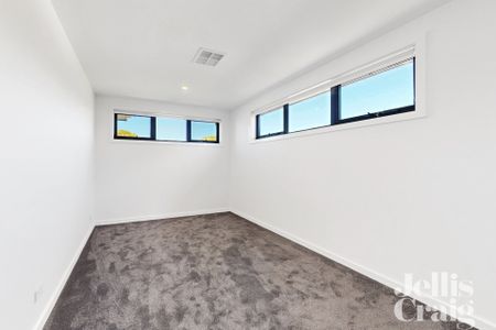 18B Noora Avenue, Bentleigh East - Photo 2