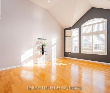 254 FANDANGO DRIVE - Photo 1