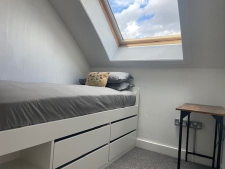 2 Bed Maisonette, Little Bishop Street, BS2 - Photo 4