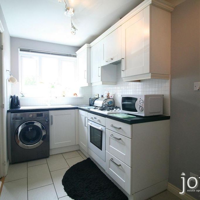 2 bedroom terraced house to rent - Photo 1