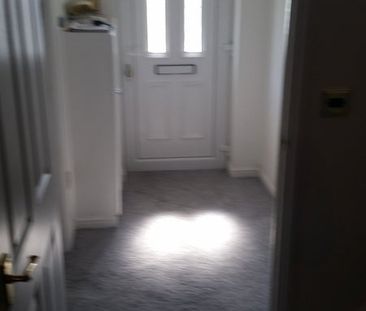 Room in a Shared House, Elizabeth Fry Place, SE18 - Photo 3