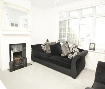 Hamilton Road, Feltham - Photo 1