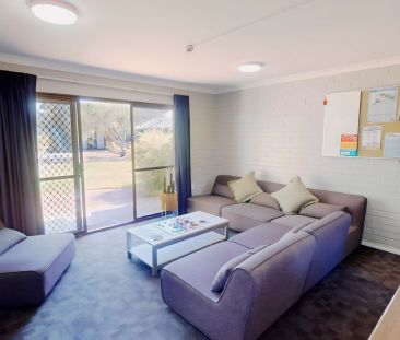 5 Bedroom Apartment south - Double bed (DBL Occupancy) - Photo 1