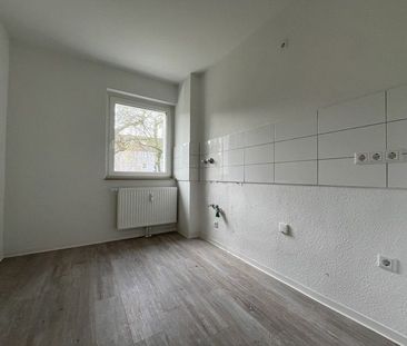 Ihre neue Wohlfühloase: moderne 2,5-Raum-Wohnung mit Balkon! - Photo 1