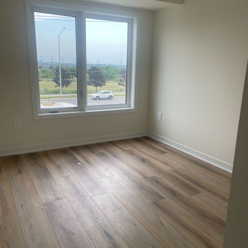 For Lease - 1695 Dersan Street Unit# 207, Pickering, Ontario - Photo 1