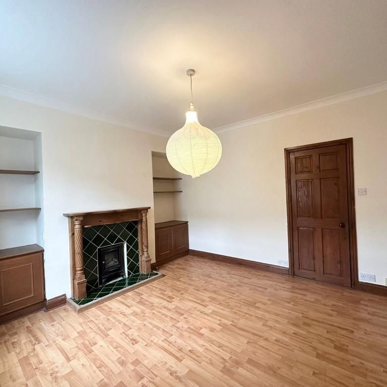 2 bedroom terraced house to rent - Photo 1