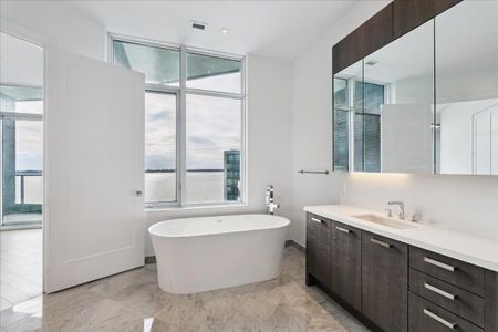 For Lease - 1 Edgewater Drive Unit# Sph16, Toronto, Ontario - Photo 3