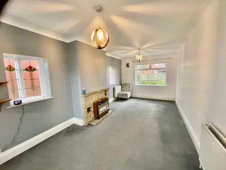 2 bedroom semi-detached house to rent - Photo 2
