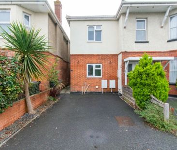 2 Bed House on Coombe Avenue - Photo 4