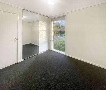 102 Marigold Street, Wendouree - Photo 2