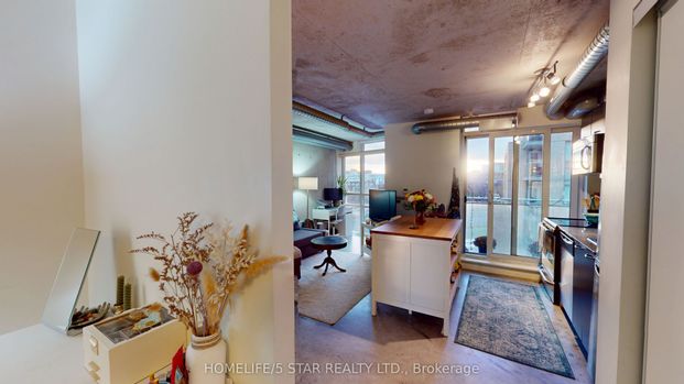 Westside Gallery Lofts , #602 - Photo 1