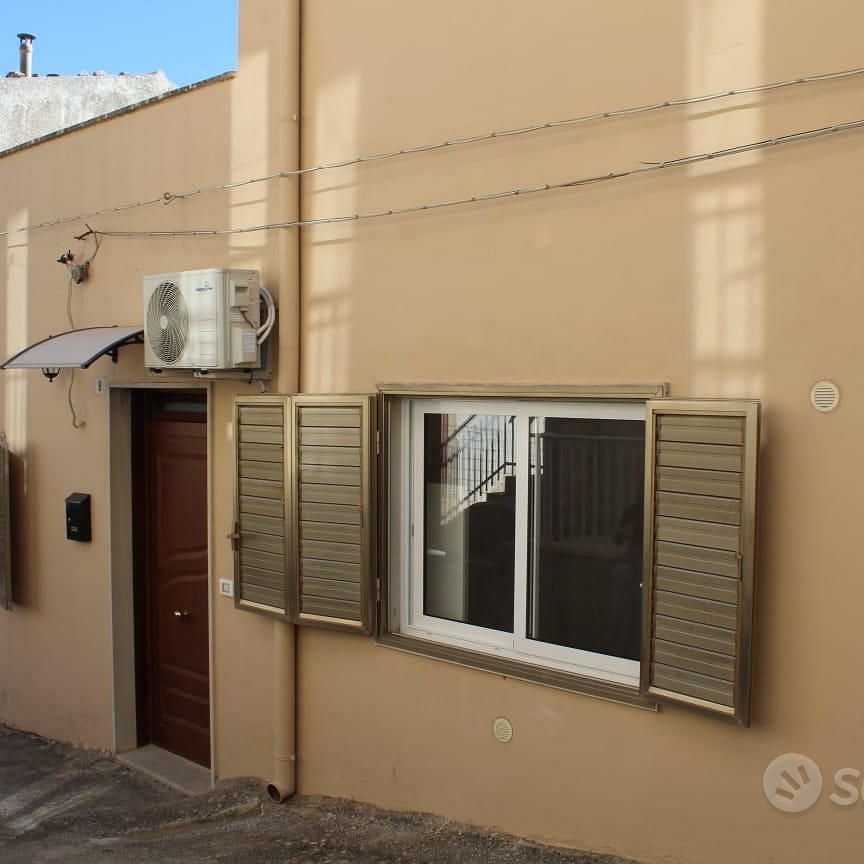 Casa indipendente sita in Modica Alta - Photo 1