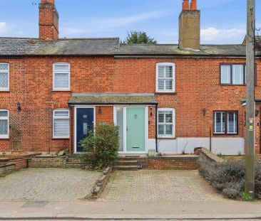 2 Bedroom House - Mid Terrace - Photo 2