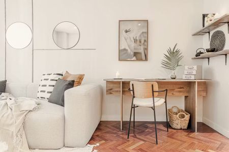 Calle de Trafalgar, Madrid, Community of Madrid 28010 - Photo 5