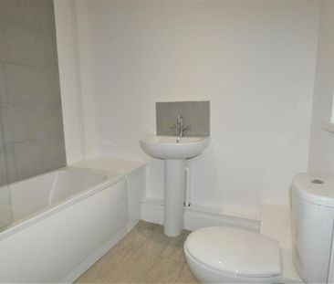 2 bedroom terraced house to rent - Photo 6