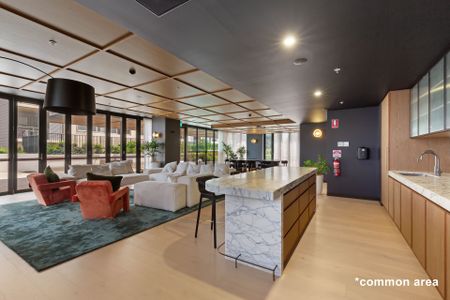 LUXURIOUS APARTMENT WITH STUNNING WATER VIEWS - Photo 2