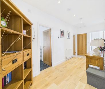 3 bedroom semi-detached bungalow to rent - Photo 2