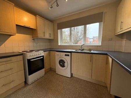 1 bedroom Flat - OSTERLEY CLOSE, STEVENAGE - Photo 5