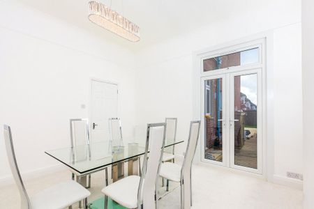 5 bedroom property to rent - Photo 2