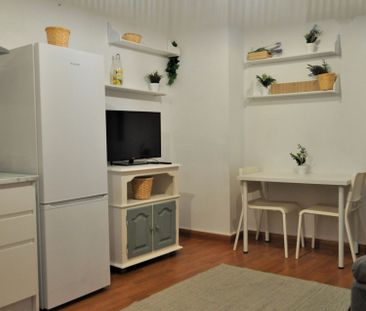 Piso de alquiler en Calle Parras, Casco Antiguo - Photo 2