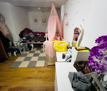 4 Bed Terraced House, Clifford Road, E16 - Photo 6