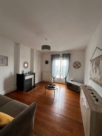 Location Appartement 1 pièce 44m² - Photo 4