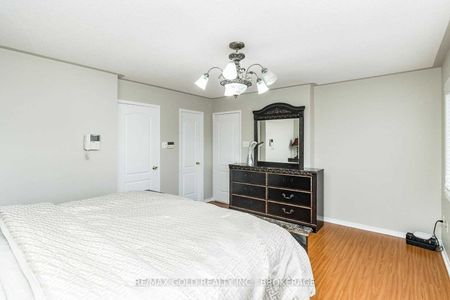 For Lease - 136 Bunchberry Way, Brampton, Ontario - Photo 4