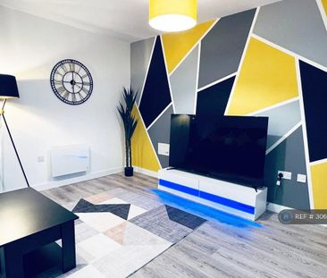 2 bedroom flat to rent - Photo 1