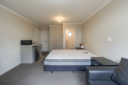 Tidy Studio Unit - Photo 2