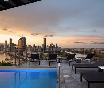 St Julien Residences - Podium Level Balcony! - Photo 5