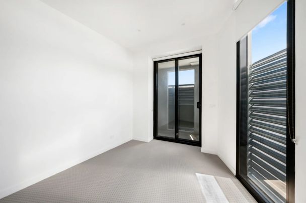 Unit 1/10A Stables Lane, - Photo 1