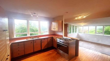 Excellent location for 4 Bedrooms Property - Photo 3